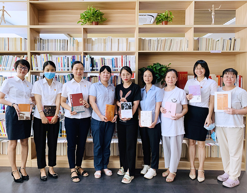 學(xué)黨史 辦實事 | 廣重集團工會女職委開展“玫瑰書香”主題閱讀活動